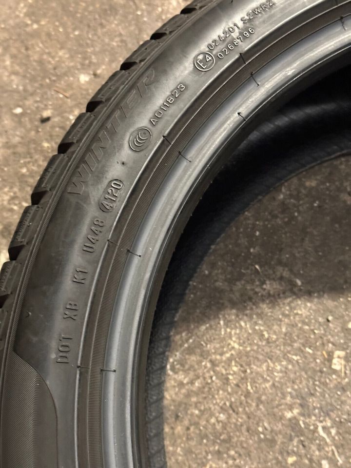 2x Winterreifen Pirelli Sottozero 3 225/45 R18 95H H105 5,5mm in Kevelaer