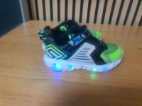 Schuhe Skecher S-lights mit Beleuchtung Baden-Württemberg - Knittlingen Vorschau