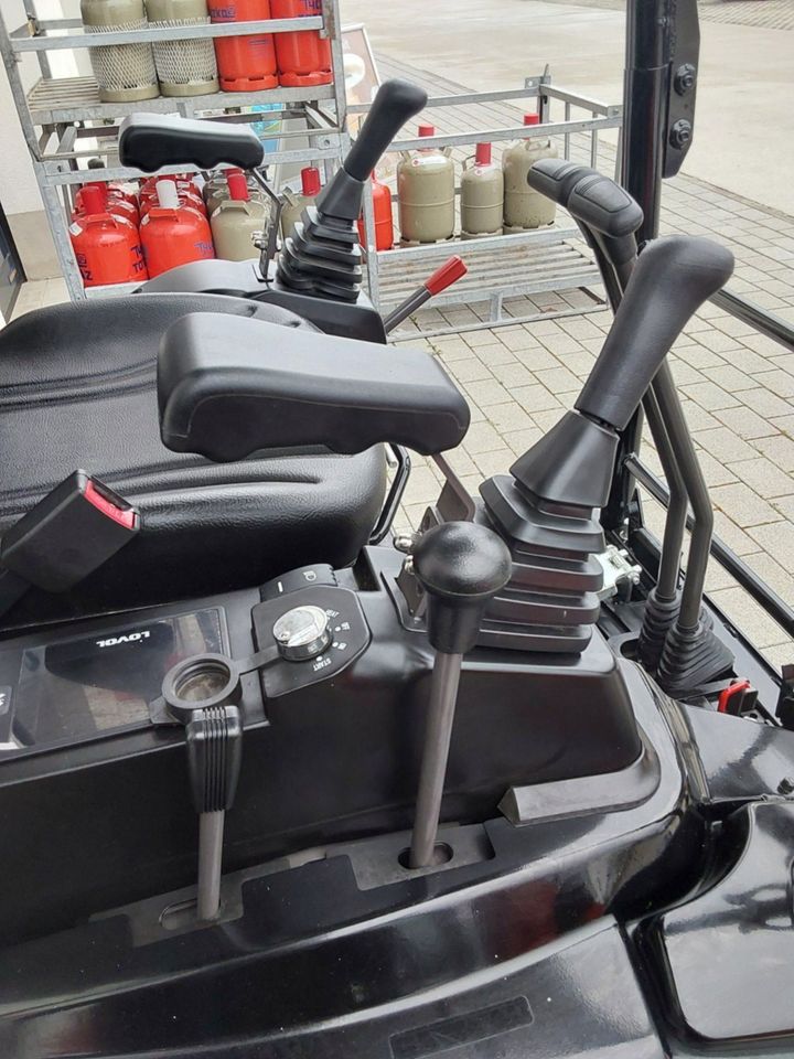 LOVOL Mini Bagger FR18E2u BLACK EDITION YANMAR MOTOR in Landsberg (Lech)