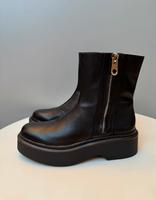 Zara Boots Stiefel echtes Leder schwarz Gr. 39  Neu Bayern - Haibach Unterfr. Vorschau