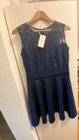 Lipsy London Abendkleid Navy/blau Spitze Größe 42 NEU mit Etikett Baden-Württemberg - Tiefenbronn Vorschau