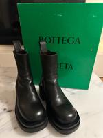 Original Bottega Veneta Lug Chelsea Stiefel, schwarz, Leder, 38,5 Berlin - Mitte Vorschau