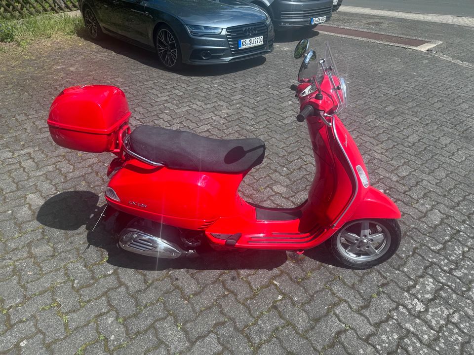 Piaggio Vespa LX 125 Tüv Neu! in Niedenstein