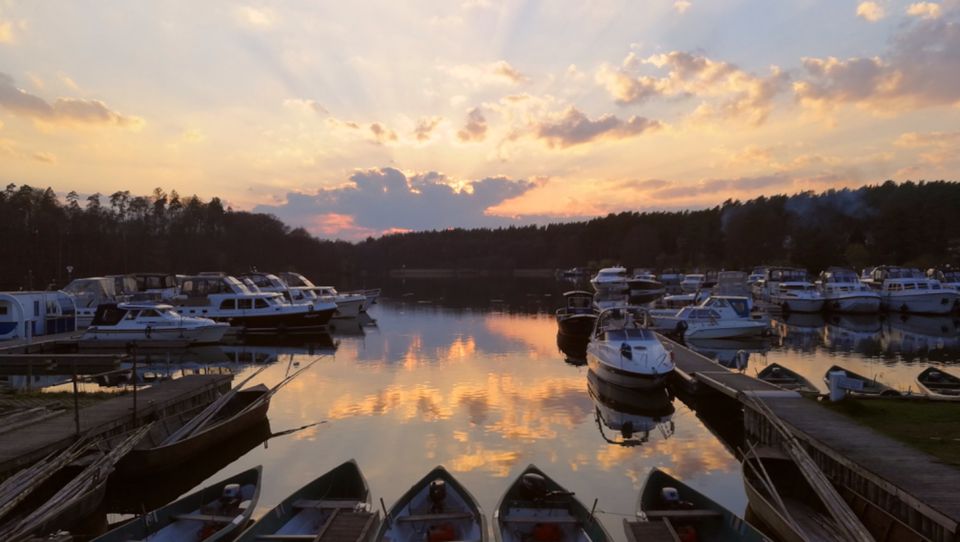 Hausboot mieten für 4 Personen -auch führerscheinfrei- in Waren (Müritz)