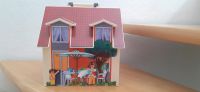 PLAYMOBIL Wohnhaus inkl. Zubehörsets Baden-Württemberg - Großbettlingen Vorschau