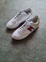 Tommy Hilfiger Sneaker weiß Gr.41 Niedersachsen - Dannenberg (Elbe) Vorschau