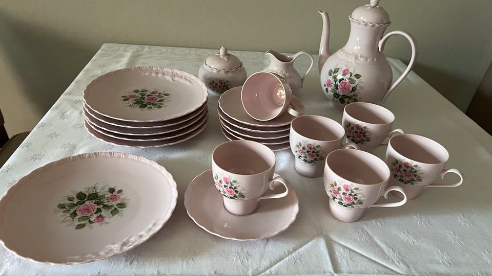 Hutschenreuther Porcelain Rosé Kaffeeservice in Saarbrücken