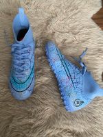 Nike Fußballschuhe/Sportschuhe Gr. 38 —Fast Neu - Köln - Nippes Vorschau