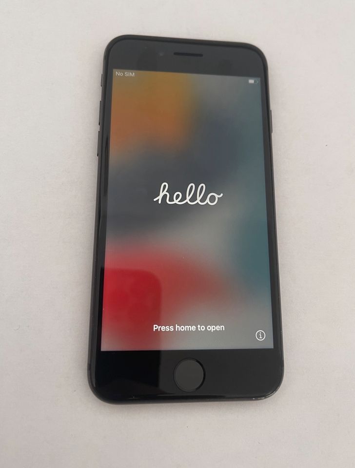 Apple IPhone 8 64GB Space Grau in Rottenburg am Neckar