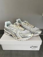 Asics Gel Kayano 14 silber/weiß Bielefeld - Heepen Vorschau