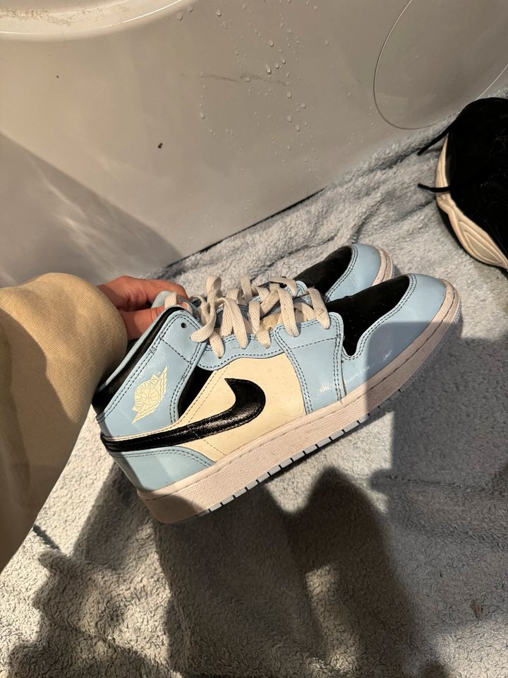 1 jordan nike sneaker babyblau in Nürnberg (Mittelfr)