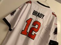 Tom Brady Buccaneers signiertes Trikot signed Jersey Kr. München - Aschheim Vorschau