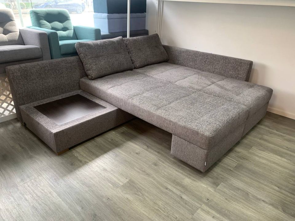 ECKSOFA MIT SCHLAFFUNKTION BETTKASTEN GROSS COUCH NEU in München