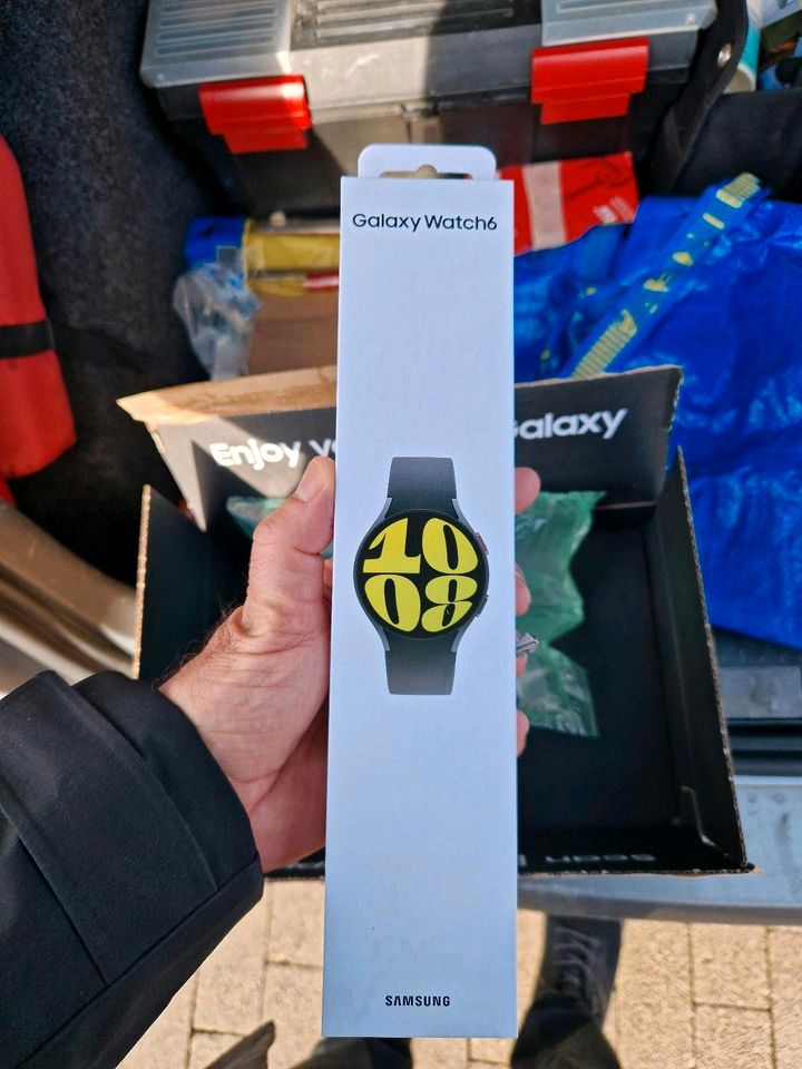 SAMSUNG Galaxy Watch6 44mm Neu Versiegelt in Nersingen
