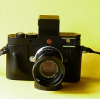 Leica M Elmar-C 90m f4 Objektiv in schwarz + Zubehör Nordrhein-Westfalen - Wülfrath Vorschau