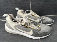 Nike Schuhe Weiß / grau Gr. 39 Saarland - Blieskastel Vorschau