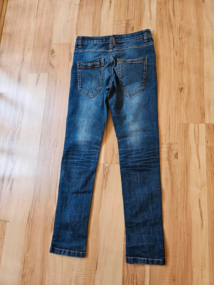 Jeanshosen Jeans von s.oliver gr. 152 reg in Genthin