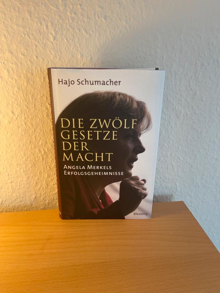 Die zwölf Gesetze der Macht, Angela Merkels Erfolgsgeheimnisse in Pewsum