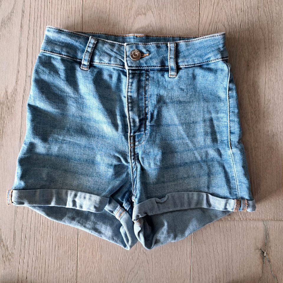 Shorts Jeans Gr. 32 im Set Hosenset kurz in Bruchmühlbach-Miesau