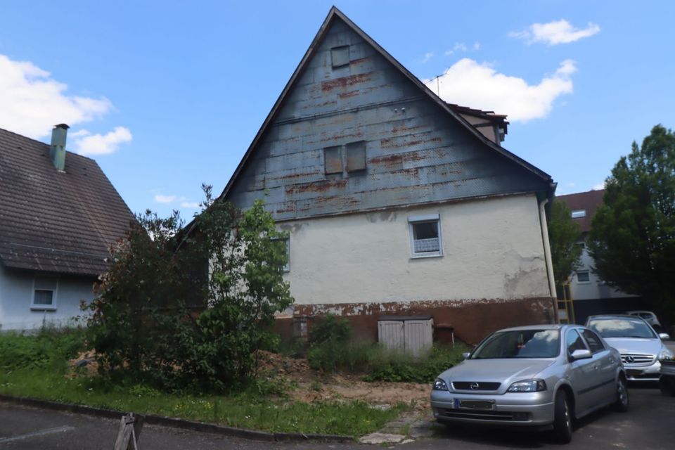 *Großes Grundstück mit Abbruchhaus in zentraler Wohnlage* in Schorndorf