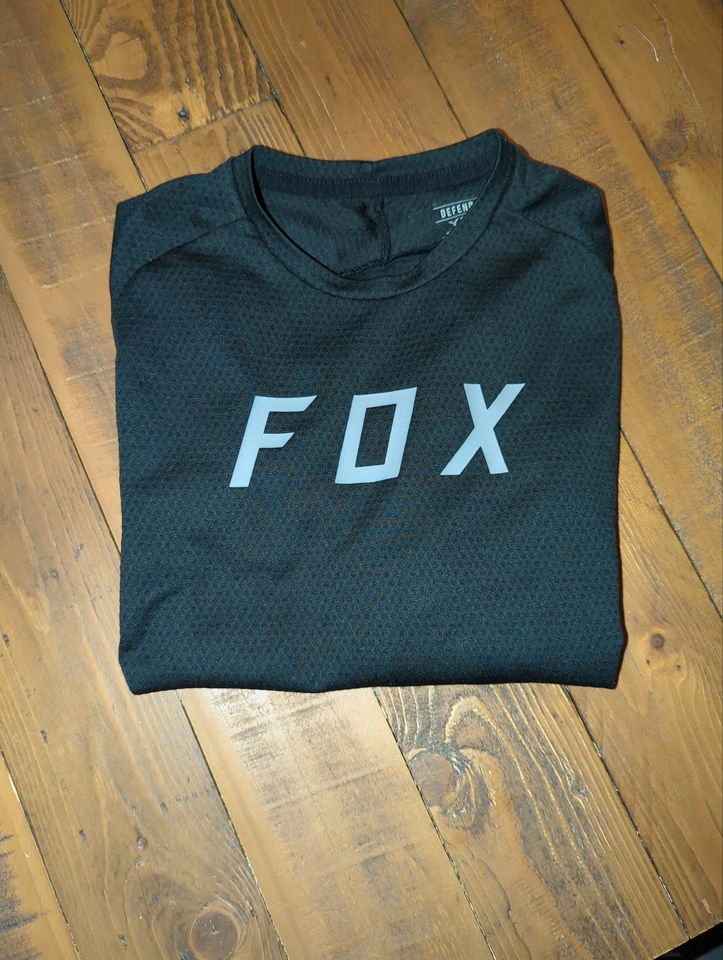 FOX Funktionsshirt Größe YM in Mömbris