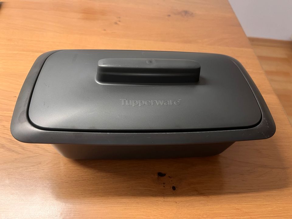 Tupperware Ultra Pro Kastenform 1,8l in Arnsberg