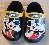 Crocs Hausschuhe Kindergartenschuhe Größe 11 28-29 Mickey Mouse Nordrhein-Westfalen - Krefeld Vorschau