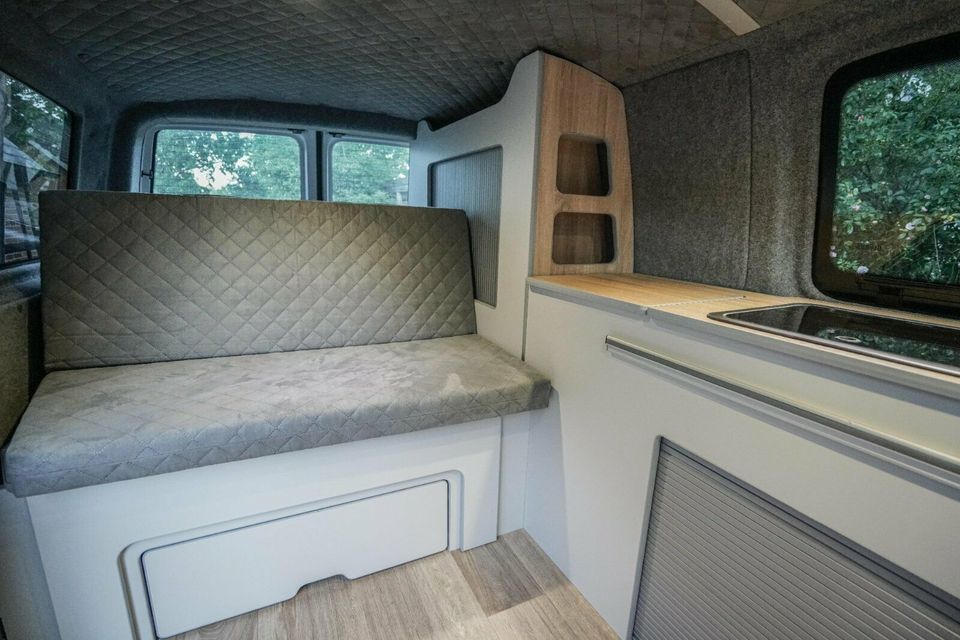 Hoppe Camper Umbau "Basic PLUS" Wohnmobil T5 T6 VW Ausbau in Neumünster