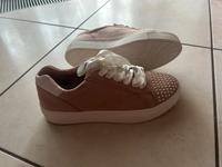 Neue rosa Sneaker  mit Perlen von Marco Tozzi in Gr.40 Baden-Württemberg - Hochdorf Vorschau