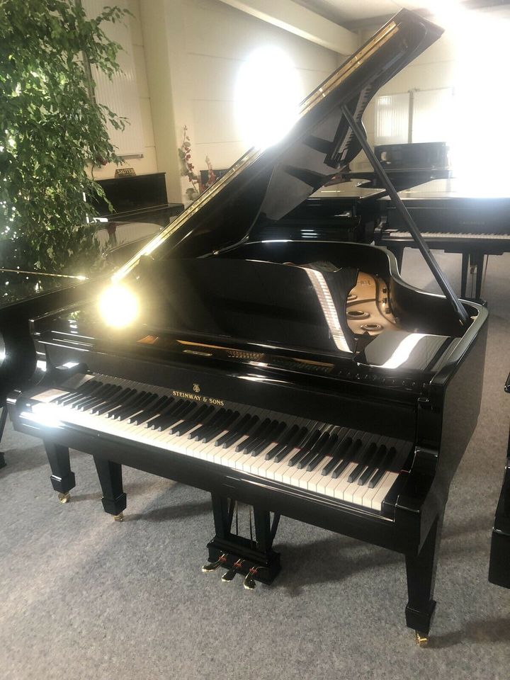 Flügel Steinway& Sons 0 , 180 cm ,  neuwertig in Oberthulba