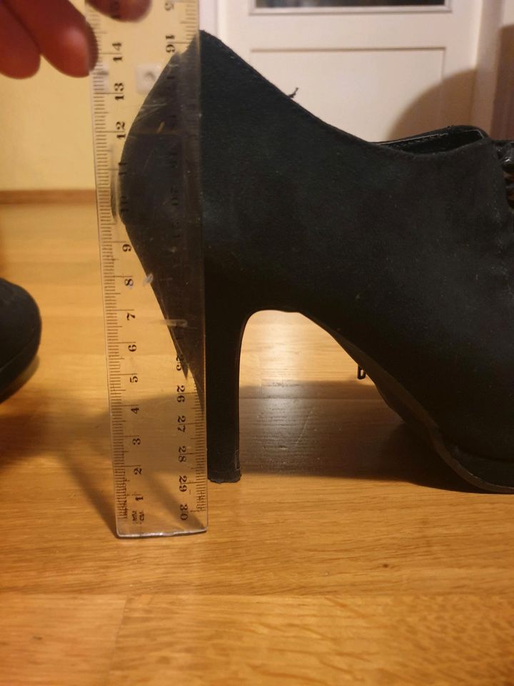 Jane Klain Ankle Boots Pumps High Heels schwarz Schnürung vegan in Wurzbach