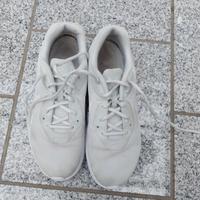 NIKE Sneaker weiß Gr 40, Micky Maus Turnschuhe weiß/braun Gr 40 Bayern - Neumarkt i.d.OPf. Vorschau