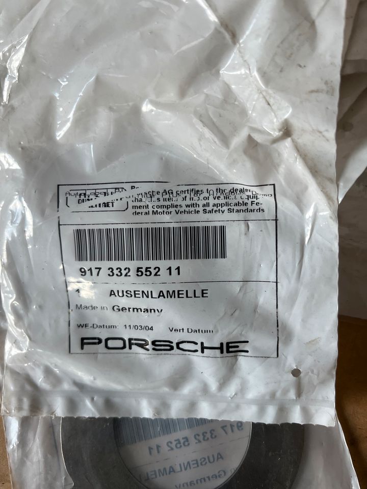 Porsche Sperre Ausenlamelle 91733255211 in Osburg