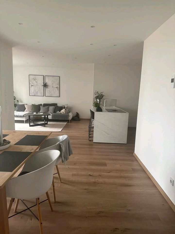 Neuwertige 3-Zimmer-EG-Wohnung mit Terrasse und Stellplatz in Oberkirch