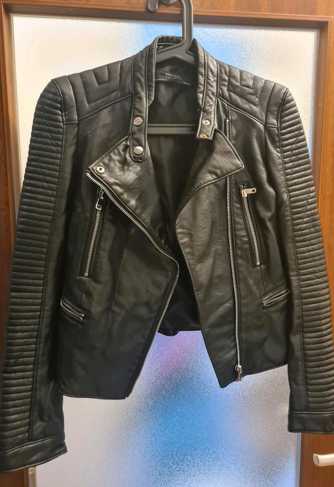 Zara Lederjacke Neu Gr. XS in Lünen