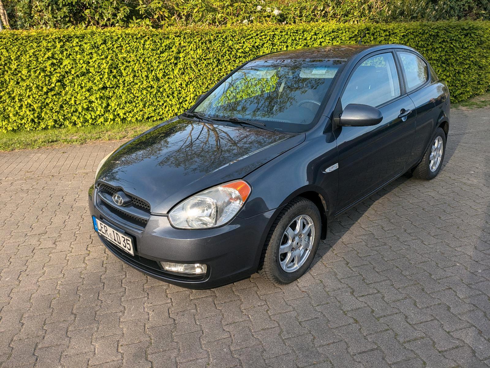 Abbildung des Autos Hyundai Accent MC Tüv &#…