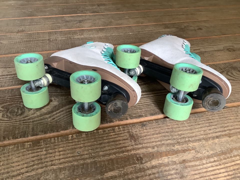 Rollschuhe Skater Discoroller Rollerskates 42 in Lahr (Schwarzwald)