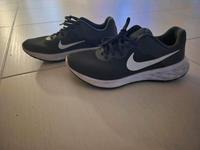 Nike laufschuhe herren gr.42 Niedersachsen - Hameln Vorschau