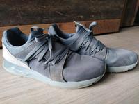 Asics, Sneaker Schuhe Größe 48 grau glänzend/schimmernd Hessen - Wiesbaden Vorschau