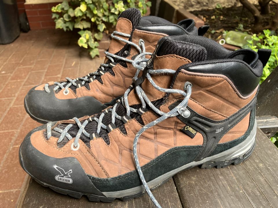 SALEWA MS HIKE GTX Wander-/Trekkingschuhe/-stiefel Gr. 44/43 in Mörfelden-Walldorf