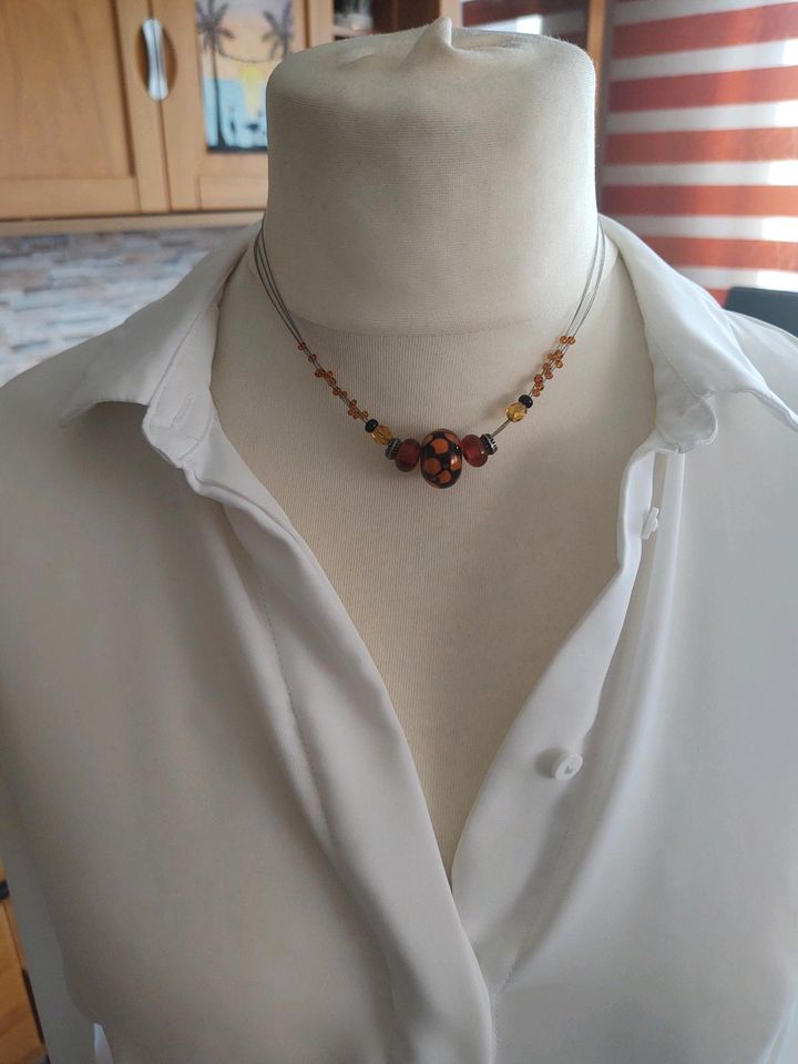 Halskette Perlen in Bexbach