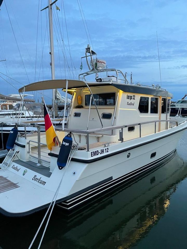 Yacht BOOTSPFLEGE GELCOAT POLITUR PERSENNING REINIGEN . in Oldenburg