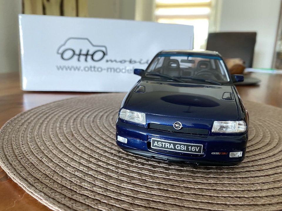 Opel Astra F 2.0 16v GSI Otto mobile 1:18 RAR sehr selten in Oberheldrungen