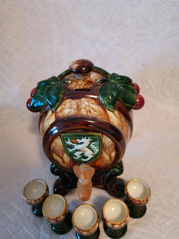 Likör Keramik-Set mit Fässchen Kirschdekor Schnapsbecher, Keramik in Gummersbach