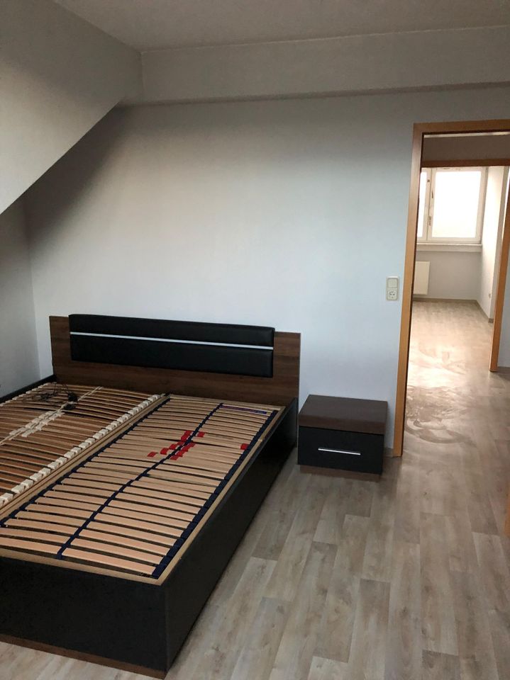 Schicke Dachgeschosswohnung mit Balkon und Einbauküche! in Waltrop