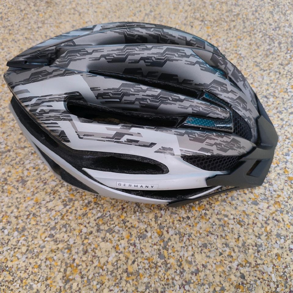 Fahrrad Helm mit Beleuchtung KED deutsche Marke in Vogtsburg
