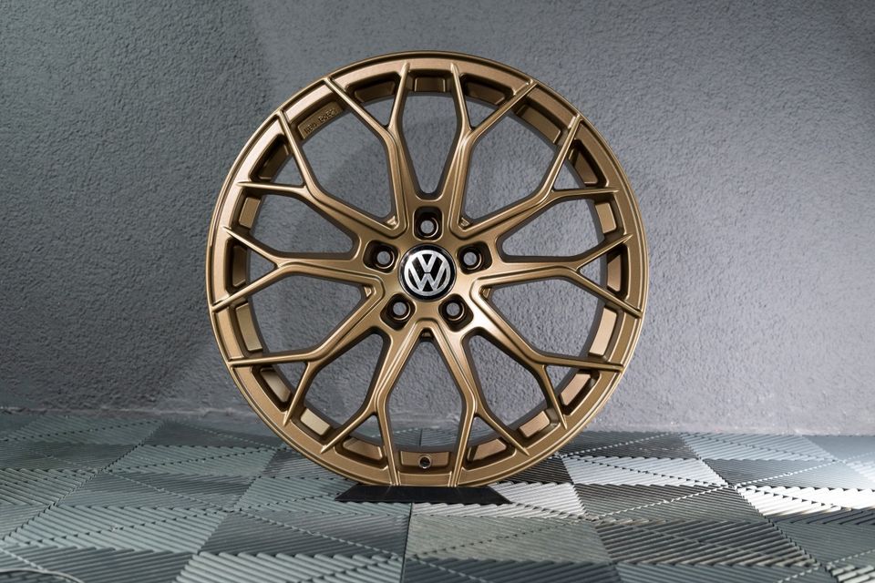 FF Wheels FF01 19 Zoll Sommerräder für VW Volkswagen Passat Sharan TROC T-ROC T ROC Arteon Beetle B8 3C 7N A1 R 3H CC Felgen Reifen Räder schwarz Performance Sommereifen 5x112 ABE R Kompletträder in Neckarsulm