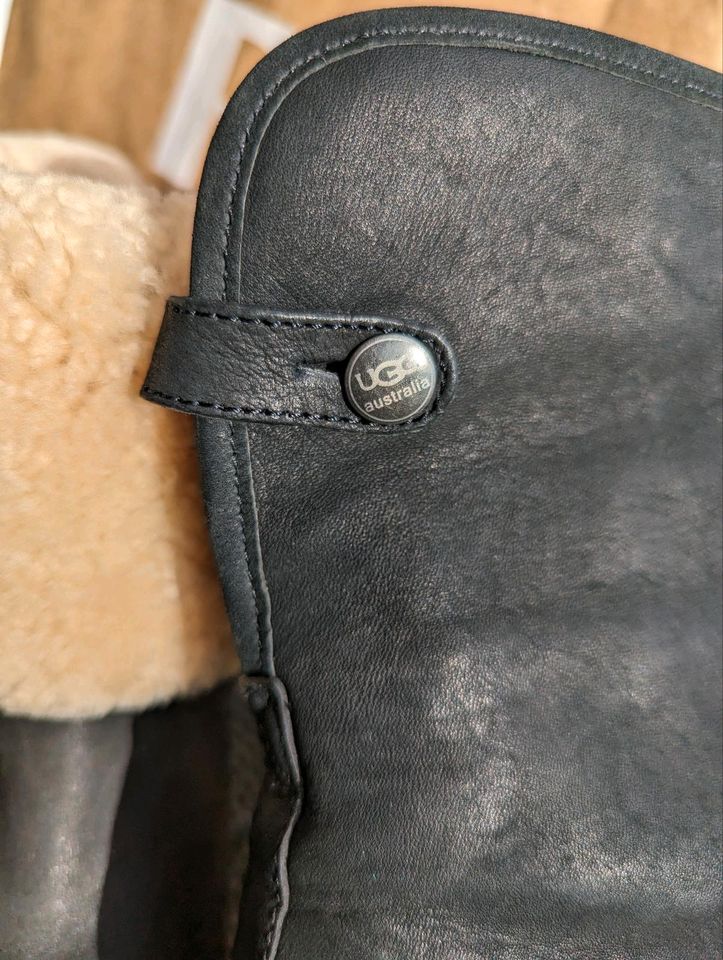 UGG Lynnea 3207 Damen Stiefel, schwarz - Größe: EU 37 in Gardelegen  