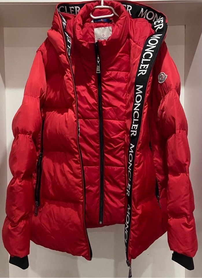 Moncler Jacke Herren in Kaarst