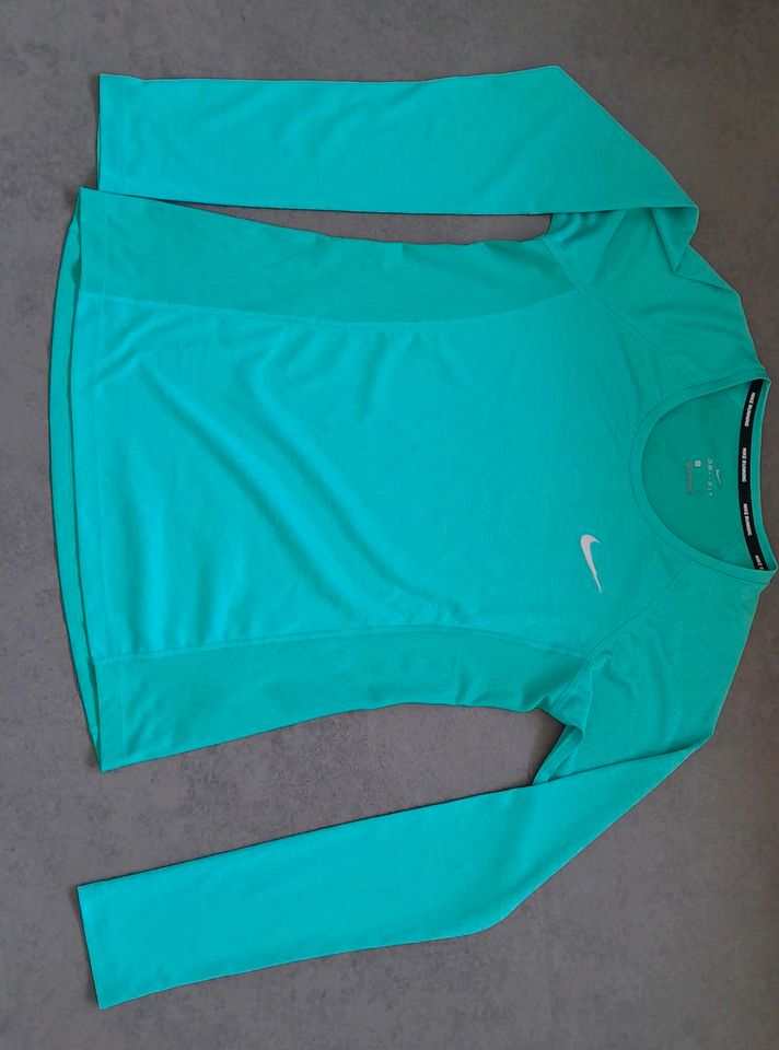 Boulderhose , Sportshirt , Sport BH , Tops S/M, cap in Garmisch-Partenkirchen